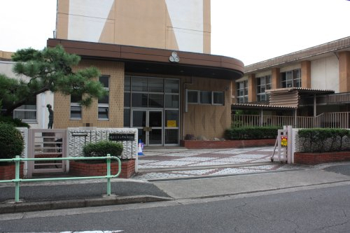 【サンパーク上前津　IIの小学校】