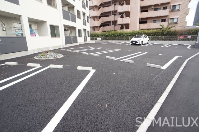 【熊本市中央区八王寺町のマンションの駐車場】