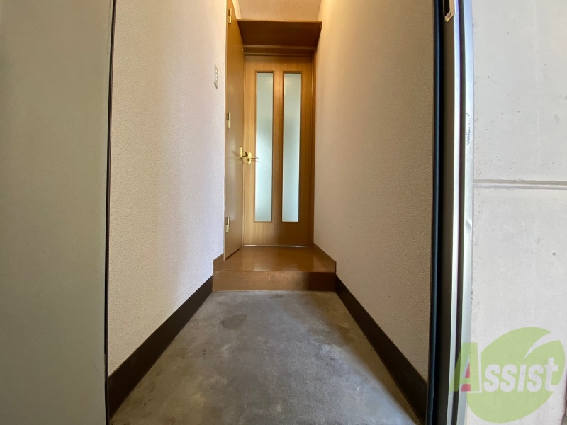 玄関　玄関の様子です。明るい印象ですね。気分もあがりそう。