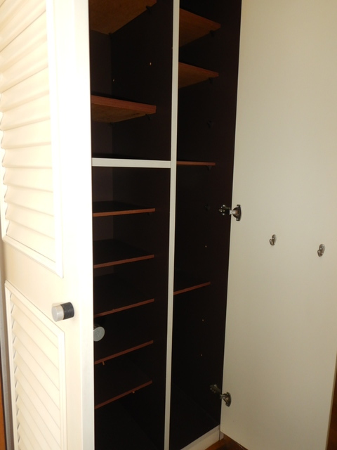 収納　シューズボックス、物入付