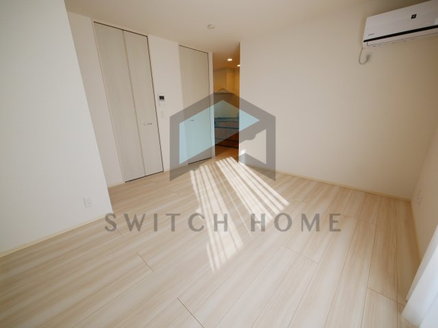 居室・リビング　こちらの居間で趣味の時間をお楽しみください