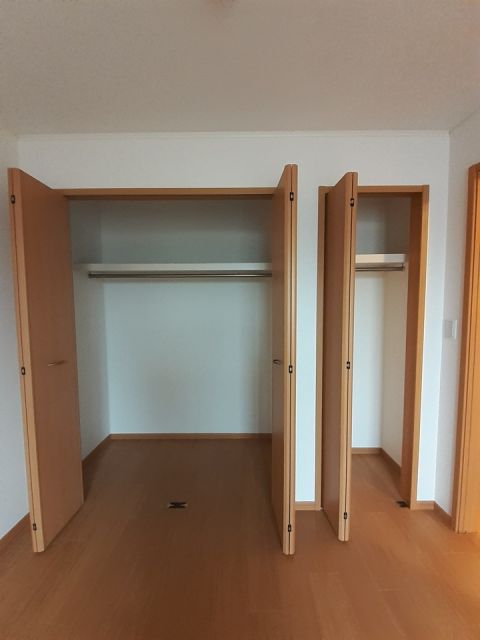 【泉佐野市下瓦屋のアパートの収納】