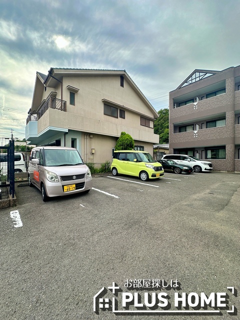 【和歌山市毛見のマンションの駐車場】