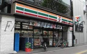 【新宿区富久町のマンションのコンビニ】