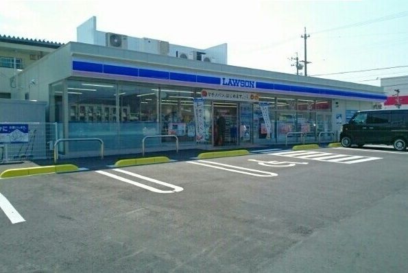 【田原市田原町のアパートのコンビニ】