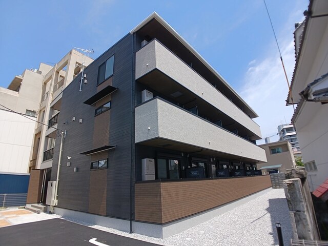 クルールの建物外観