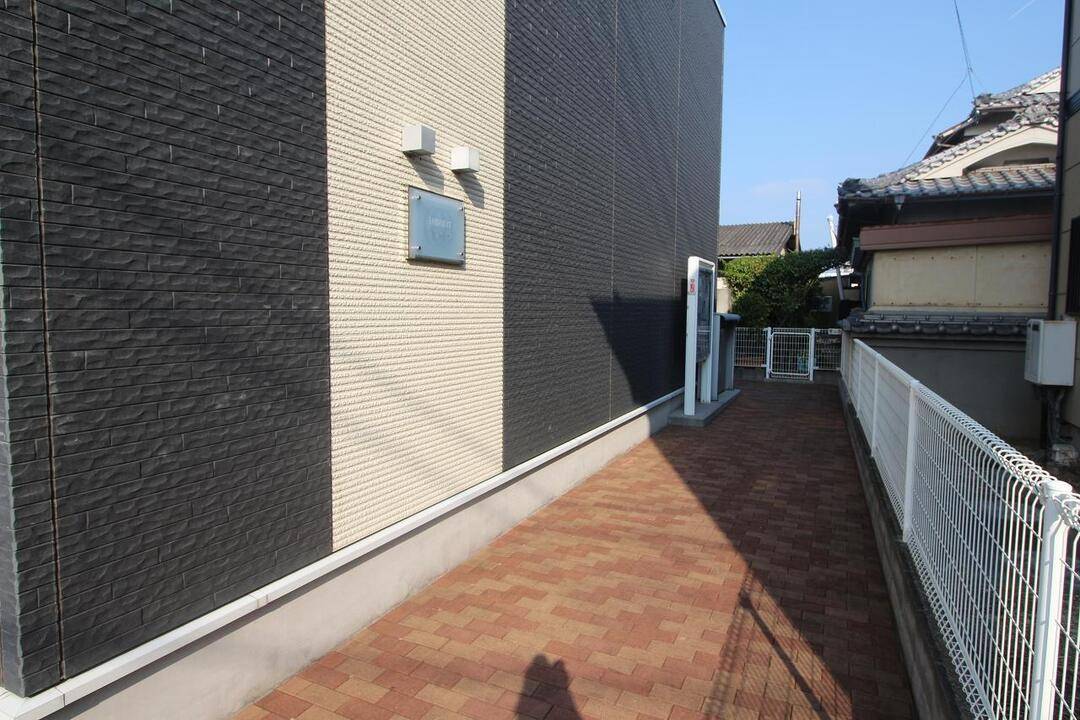 エントランス　アプローチ