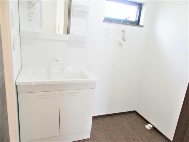 洗面設備　※別部屋(参考106)
