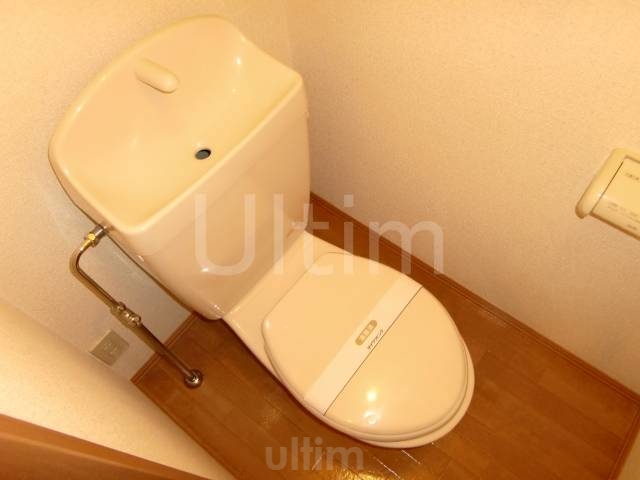 トイレ　※別のお部屋のお写真です。御参考までに。