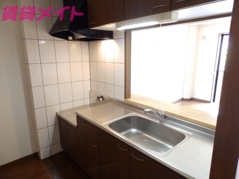 キッチン　同型参考写真