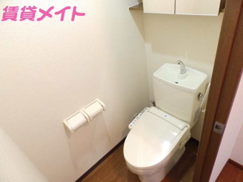 トイレ　同型参考写真