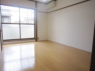 居室・リビング　※写真は別部屋です。参考にしてください。