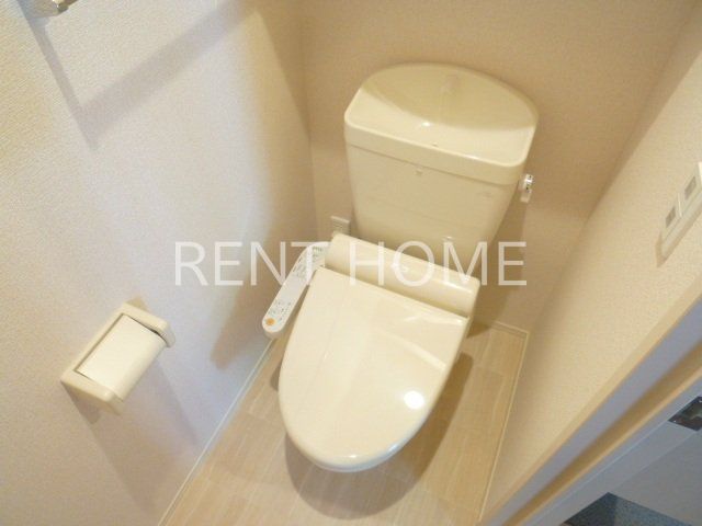 トイレ　ウォシュレット付き