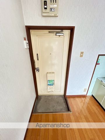 祝吉マンションの玄関写真