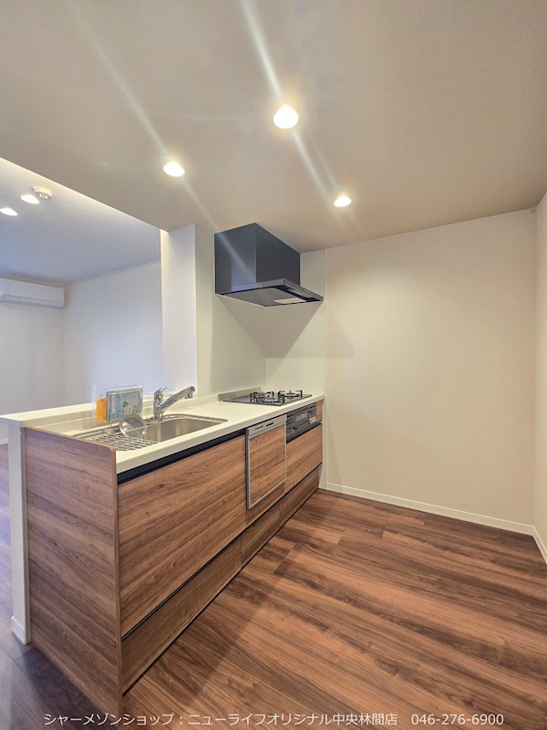 キッチン　食洗機付きシステムキッチンです。