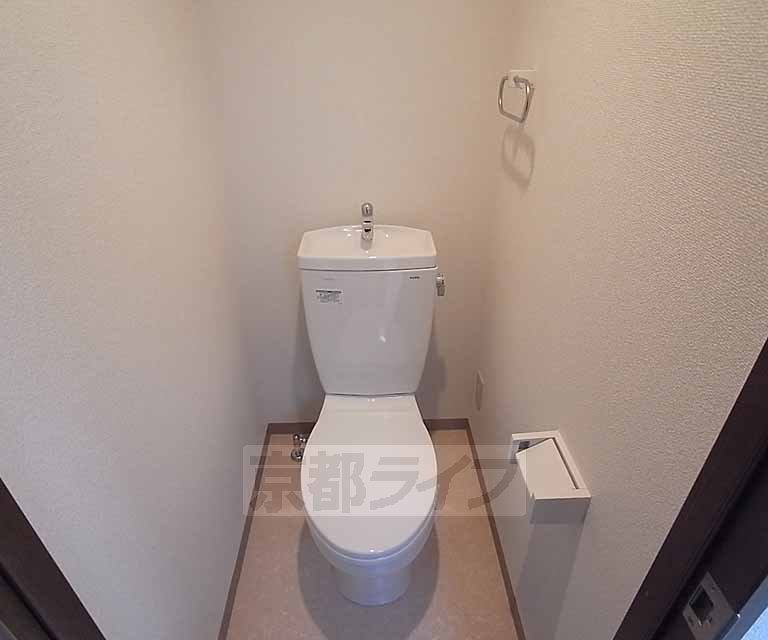 トイレ　清潔感のあるトイレです。