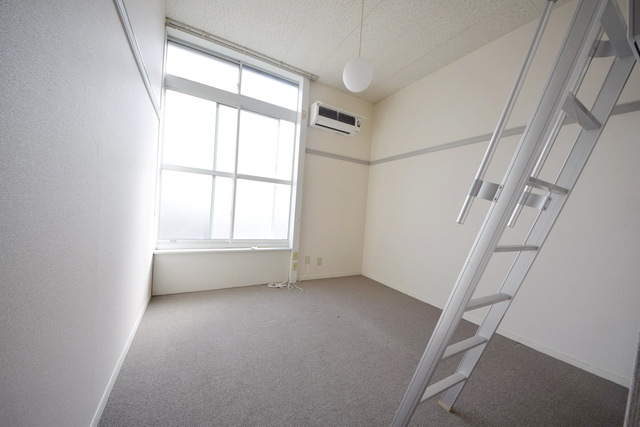 居室・リビング　～明るいリビング～