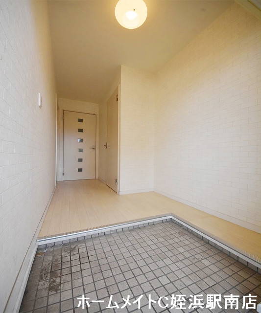 玄関　★玄関まわりは広々スッキリ★