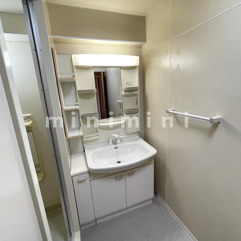 洗面設備　※写真は他号室を含む為現状優先とさせて頂きます