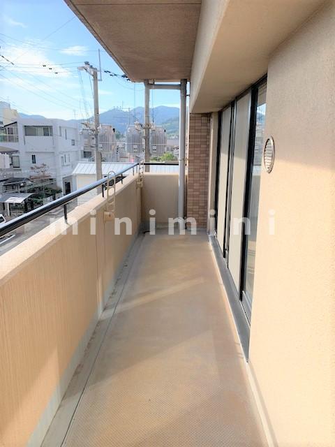 バルコニー　※写真は他号室を含む為現状優先とさせて頂きます
