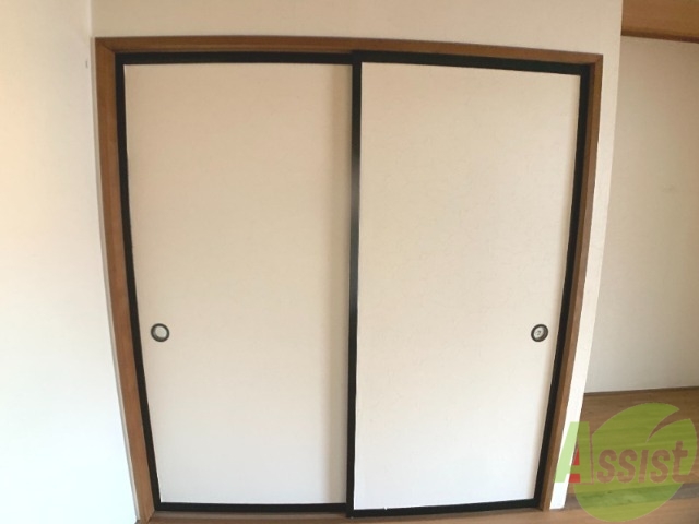 収納　こちらは収納です。中はどうなっているのでしょう。