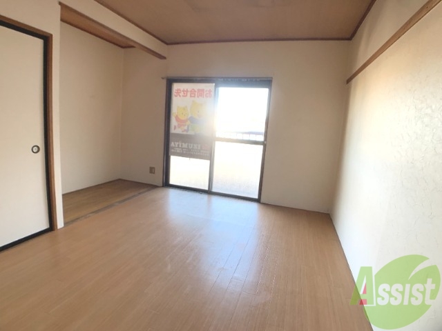 居室・リビング　７帖のお部屋です。明るいお部屋で気持ちが良いですね。