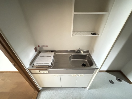 キッチン　※別部屋の写真です