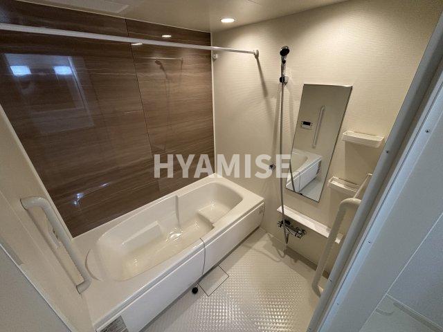 バス・シャワールーム　※室内画像は別号室のもの