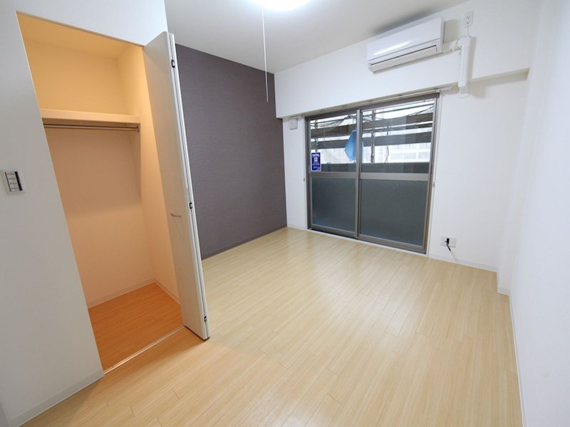 居室・リビング　洋室7.5帖　ウォークインクローゼット付（収納充実してます）