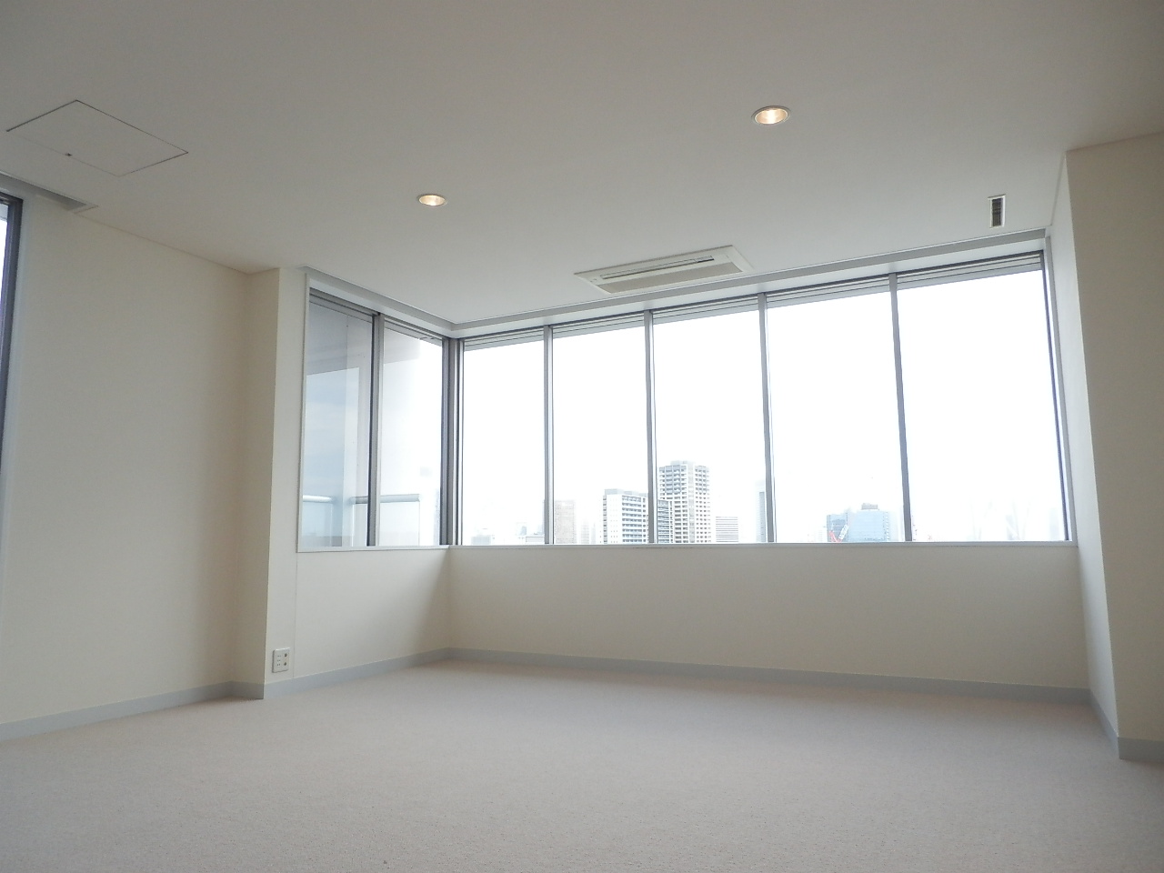 居室・リビング　内観