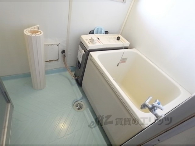 バス・シャワールーム　バス