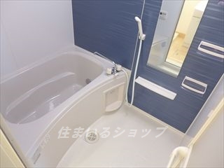 バス・シャワールーム　追い焚き・浴室暖房乾燥機あり