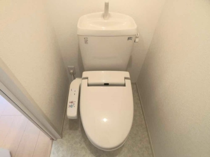 トイレ　図面と現状に相違がある場合には現状を優先