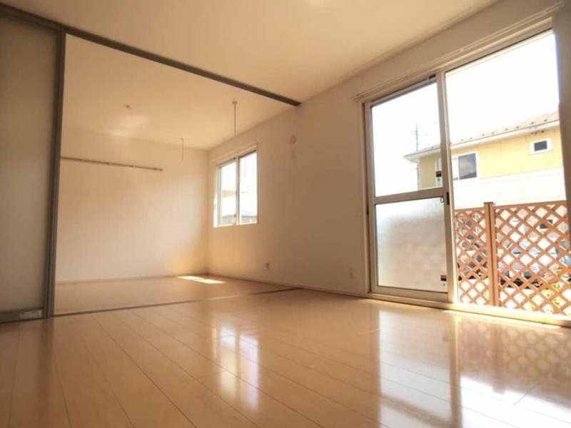 居室・リビング　図面と現状に相違がある場合には現状を優先