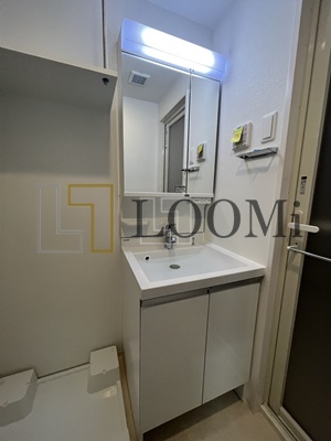 洗面設備　スプランディッド難波III　独立洗面台