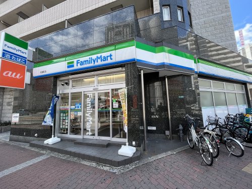 コンビニ　ファミリーマート（コンビニ）まで90m