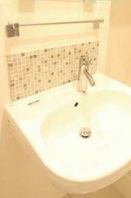 洗面設備　※同仕様写真含む