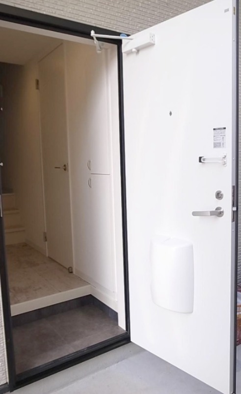 玄関　解放感ある玄関ですね