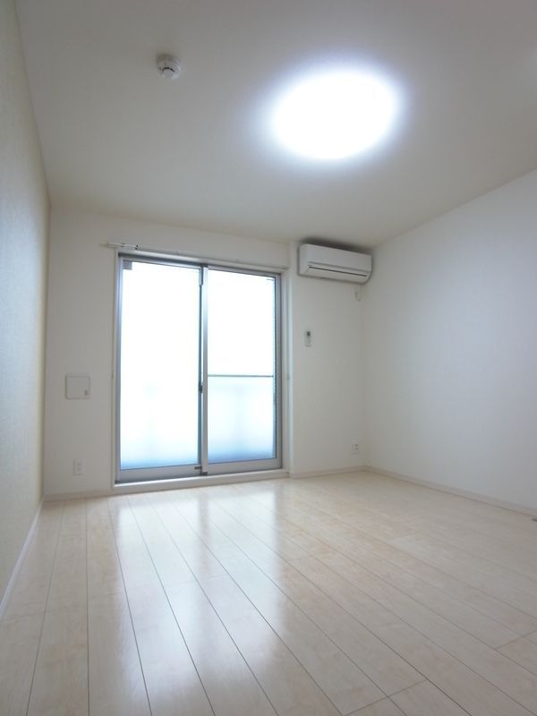 居室・リビング　☆広々としたリビング☆