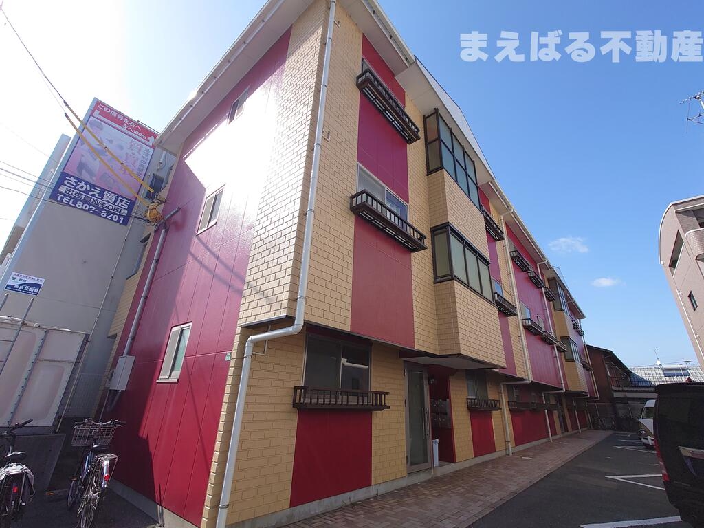 建物外観　買い物便利な立地です