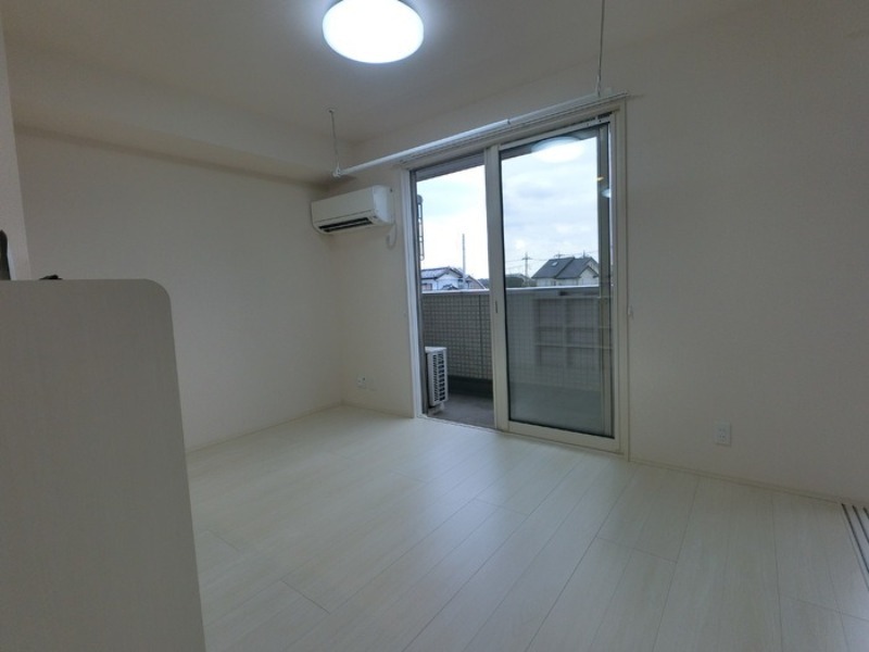 居室・リビング　図面と現状に相違がある場合には現状を優先