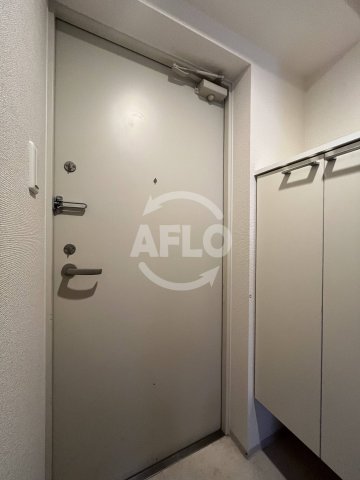 玄関　SEST新大阪　玄関