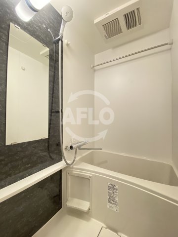 バス・シャワールーム　エスリード大阪リエート　浴室