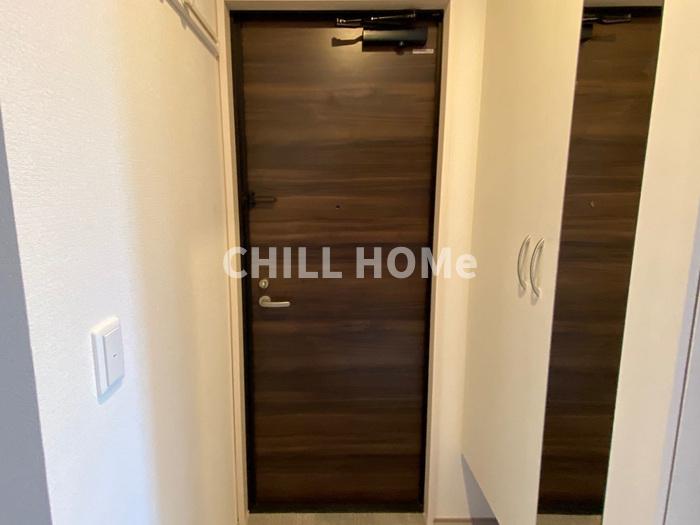 玄関　当社、チルホームのHPもご覧ください(^^)/物件情報多数♪