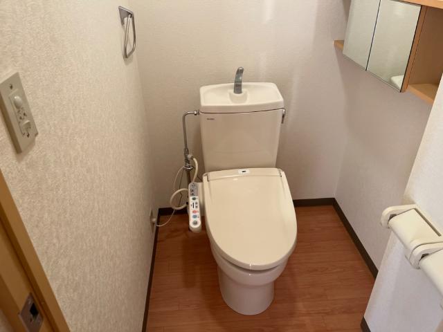 トイレ　シャワー付トイレ