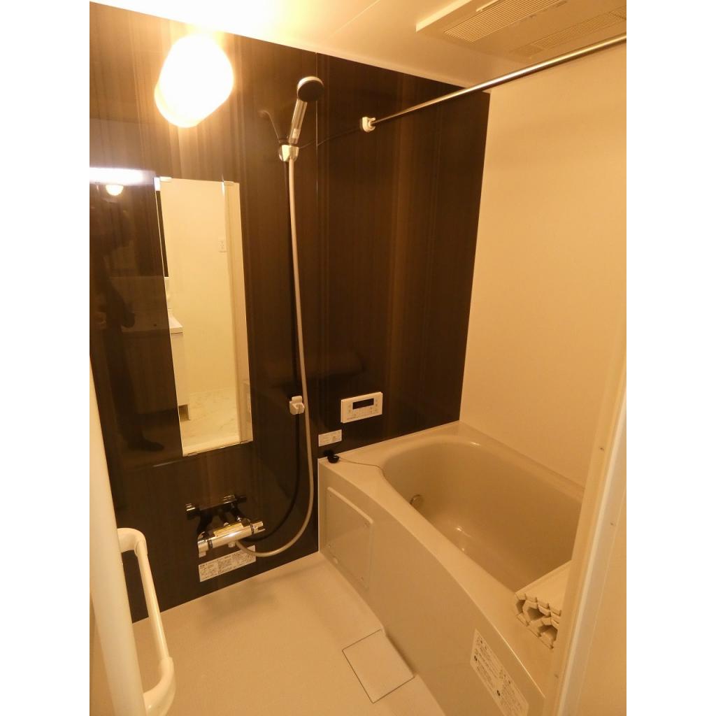 バス・シャワールーム　日々の疲れを癒すお風呂付です
