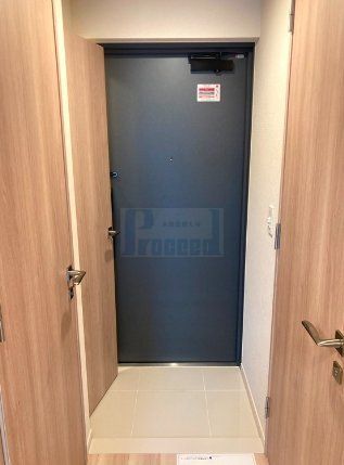 玄関　広々とした玄関部分