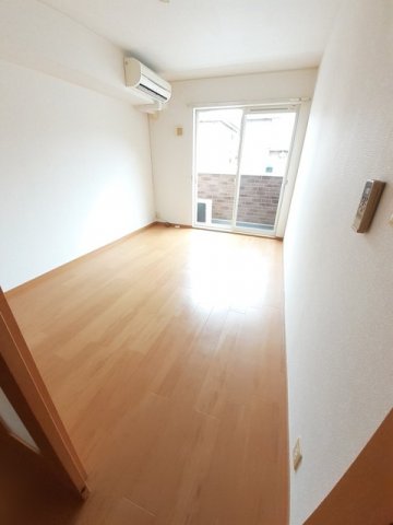 その他部屋・スペース　明るい色調の室内です