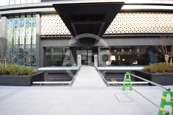 エントランス　RJR堺筋本町タワー　エントランス