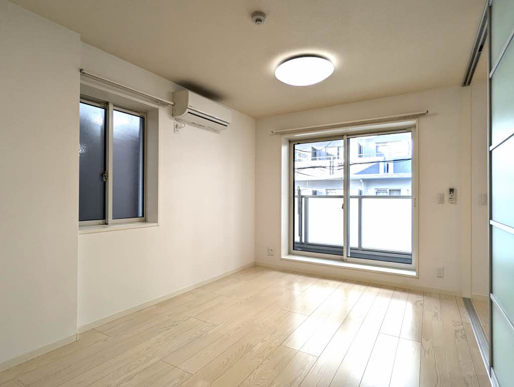 居室・リビング　リビング：別号室の写真